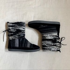 TOMS Nepali Boot in Women’s 8.5